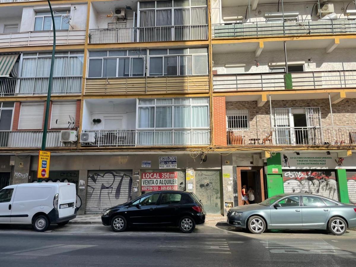 Apartamento centro playa estación de tren Málaga Exterior foto