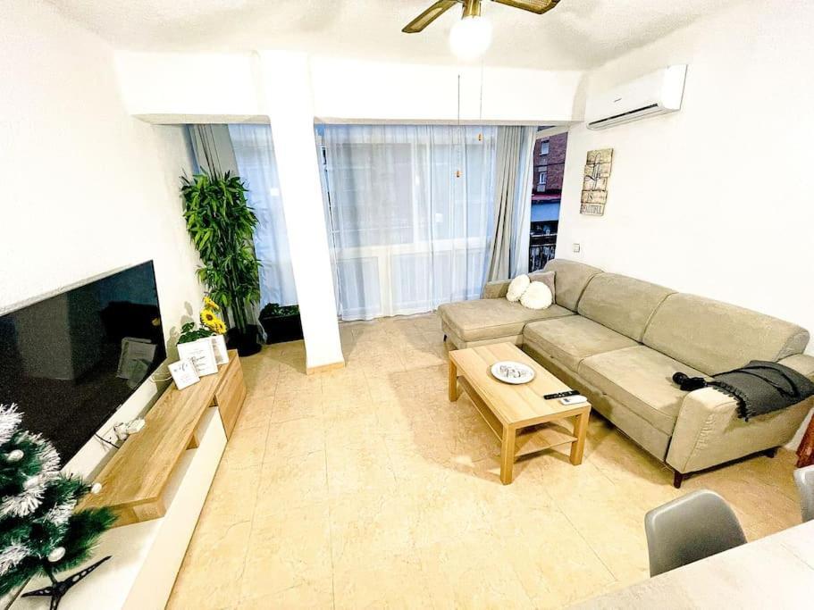 Apartamento centro playa estación de tren Málaga Exterior foto