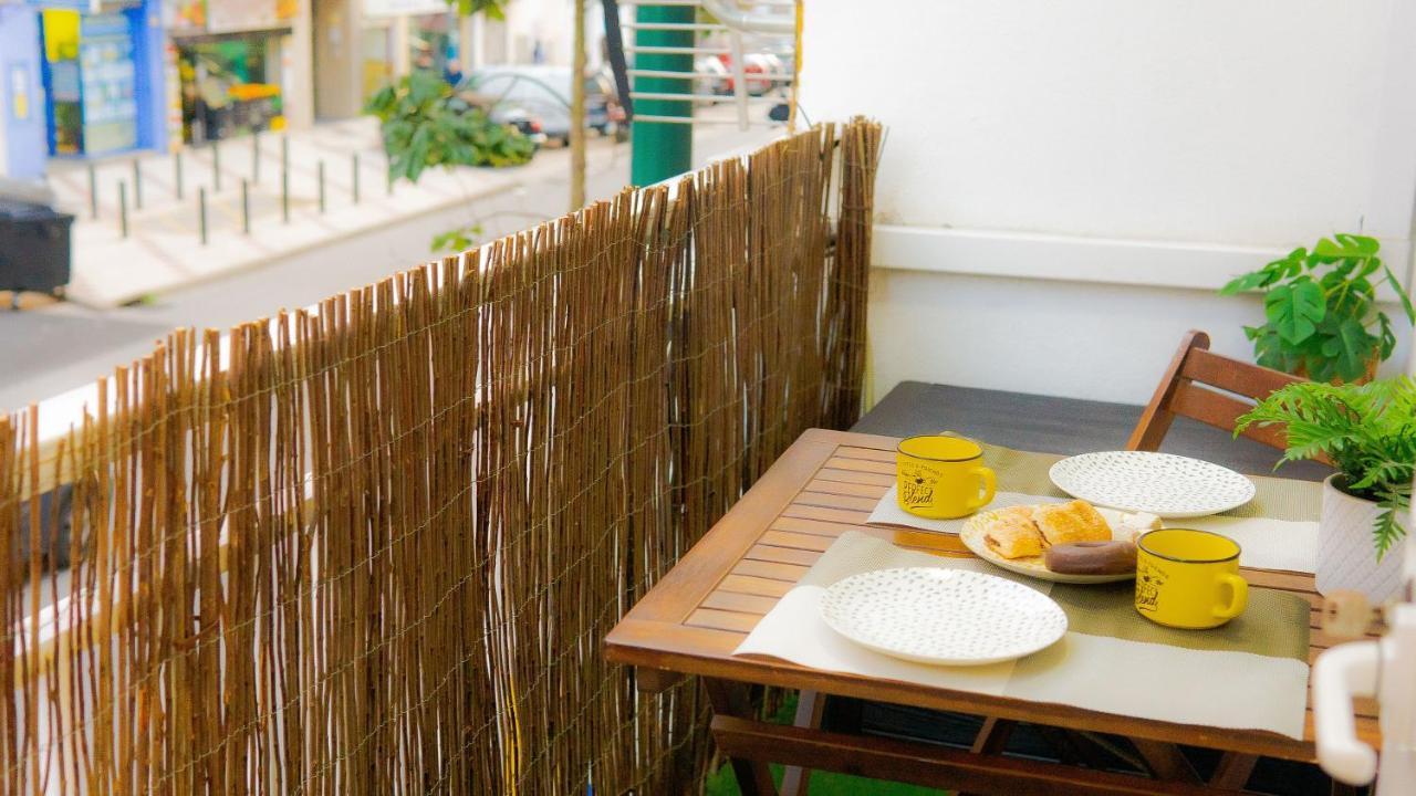 Apartamento centro playa estación de tren Málaga Exterior foto