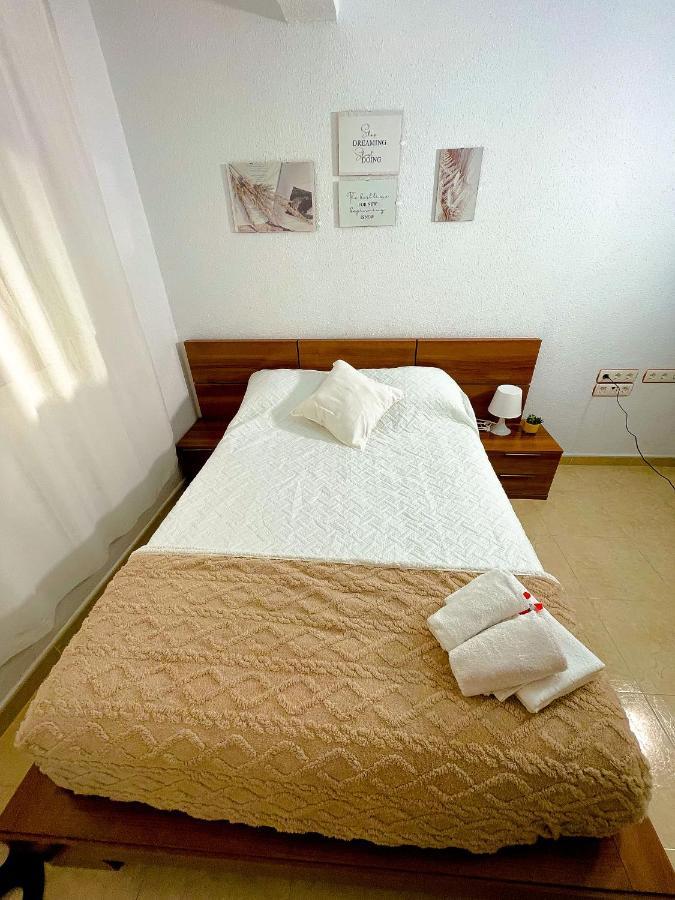 Apartamento centro playa estación de tren Málaga Exterior foto