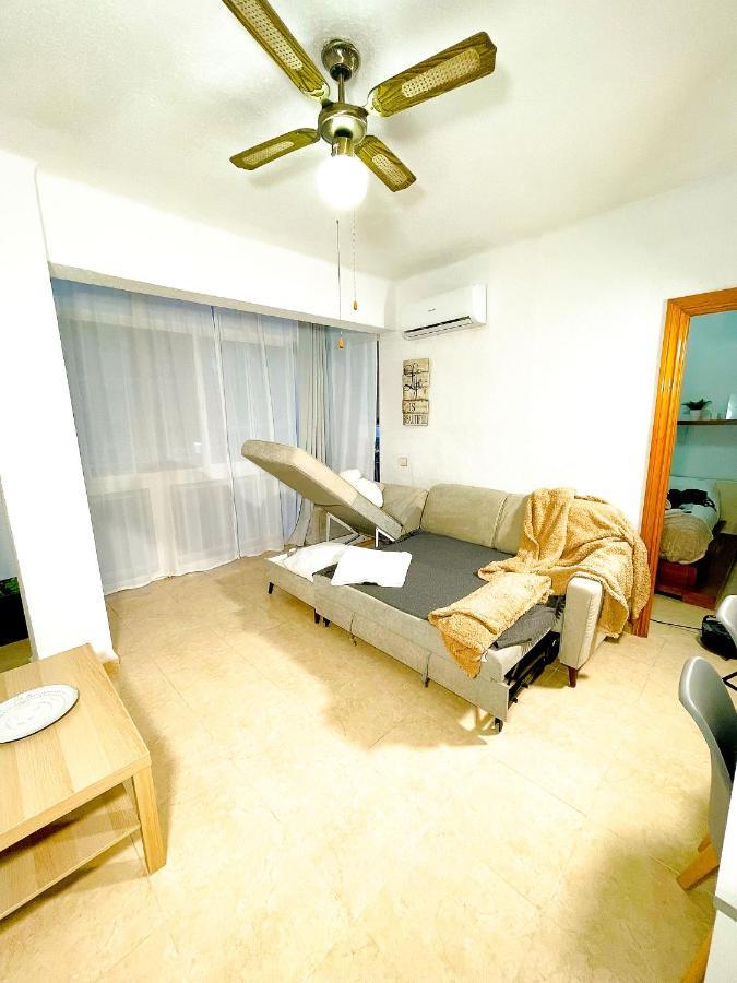 Apartamento centro playa estación de tren Málaga Exterior foto